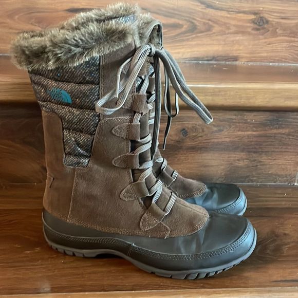 The North Face Nuptse Purna Boots - Picture 4 of 9